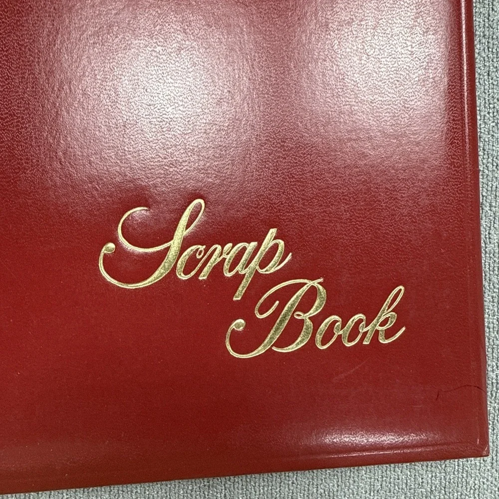 ScrapBook Red & Gold With 18 Empty Crisp Clean Pages Heavy Duty Paper